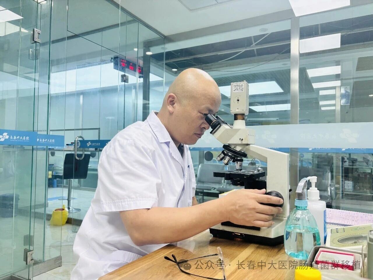 湘潭市|高朋磊医师：左手男科临床，右手肠道菌群移植深入研究